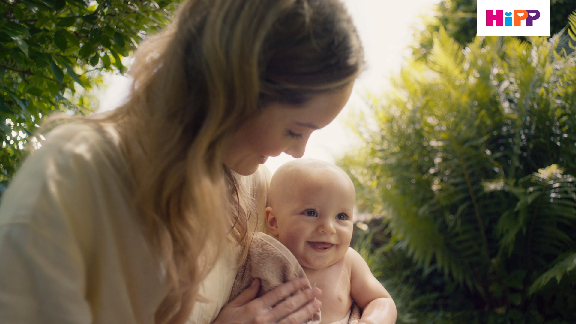 hipp 251014 hvl schutzmotiv short 16x9 meta